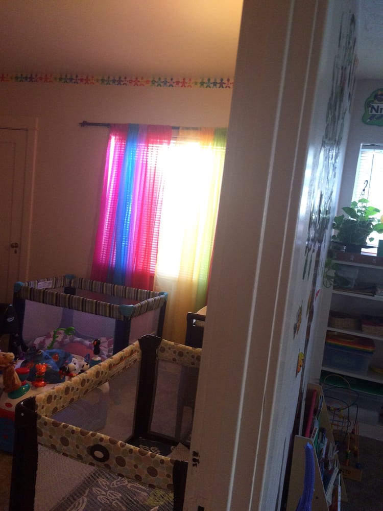 Altadena Child Care - childcare center in Altadena, CA