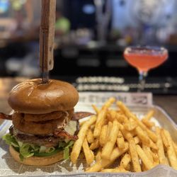 Twisted Pig Bar and Grill