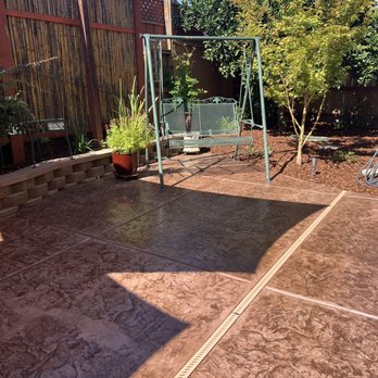 Barrow's Landscaping - The new patio cement and retaining wall are beautiful. - Landscaping Near Me - Yuba City, California Barrow's Landscaping - The new patio cement and retaining wall are beautiful. - Landscaping Near Me - Yuba City, California