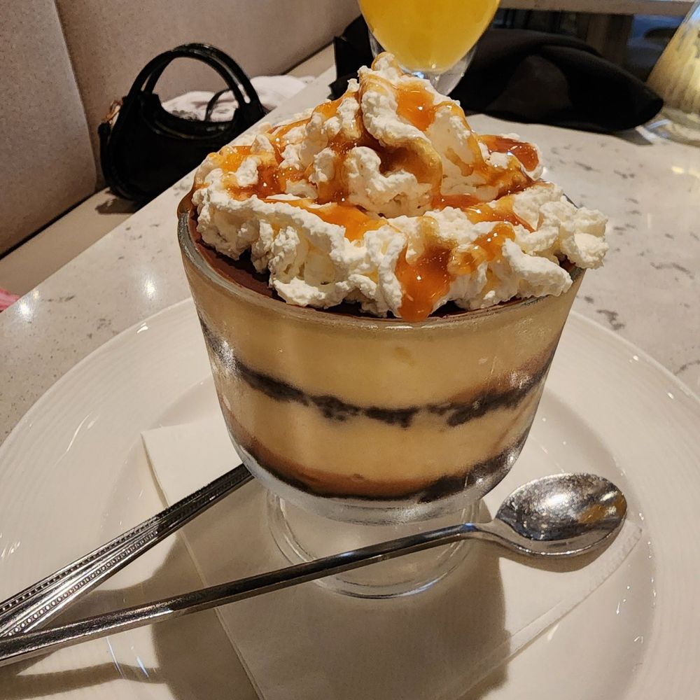 Vyne Restaurant & Bar - American Near Me - Middlebury, Connecticut Vyne Restaurant & Bar - American Near Me - Middlebury, Connecticut