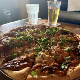 BBQ chicken pizza BBQ chicken pizza