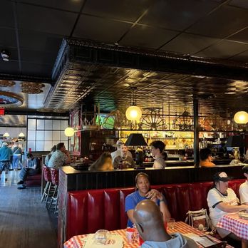 Home Slice Pizza - Pizza Near Me - Austin, Texas