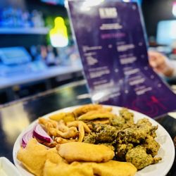 Nina’s Sport Bar & Restaurant