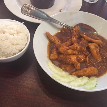 Mamak - Chicken Rendang: chicken cooked with freshly blended spices and coconut milk. Absolutely delectable - Malaysian Near Me - Doraville, Georgia Mamak - Chicken Rendang: chicken cooked with freshly blended spices and coconut milk. Absolutely delectable - Malaysian Near Me - Doraville, Georgia