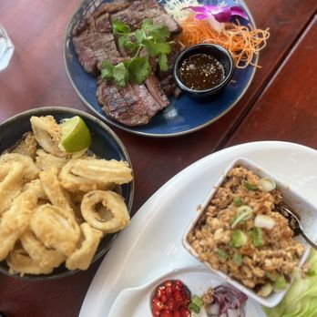 Spicy Shallot - BBQ Beef, Crispy Calamari - Thai Near Me - Elmhurst, New York Spicy Shallot - BBQ Beef, Crispy Calamari - Thai Near Me - Elmhurst, New York