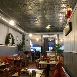 Silver Spoon Restaurant - A quiet moment before the breakfast crowds.