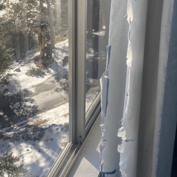 Big Bear Vacations - Disintegrating curtains throughout. A new take on shabby chic? - Vacation Rentals Near Me - Big Bear Lake, California Big Bear Vacations - Disintegrating curtains throughout. A new take on shabby chic? - Vacation Rentals Near Me - Big Bear Lake, California
