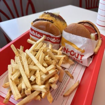 In-N-Out Burger - Fast Food Near Me - San Leandro, California In-N-Out Burger - Fast Food Near Me - San Leandro, California
