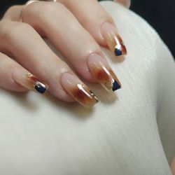 Gee Nail & Spa