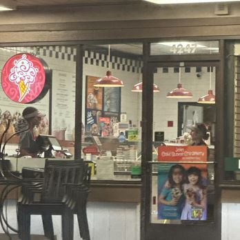 Cold Stone Creamery - The same employees that thought it was funny to refuse service even though we came in before closing time :) - Ice Cream & Frozen Yogurt Near Me - Long Beach, California Cold Stone Creamery - The same employees that thought it was funny to refuse service even though we came in before closing time :) - Ice Cream & Frozen Yogurt Near Me - Long Beach, California