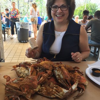 Cantler's Riverside - Seafood Near Me - Annapolis, Maryland