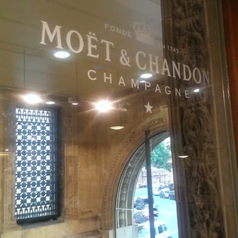 Royal Albert Hall - Moet bar, v nice - Music Venues Near Me - Kensington, XGL Royal Albert Hall - Moet bar, v nice - Music Venues Near Me - Kensington, XGL