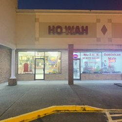 Ho Wah - Outside the restaurant.