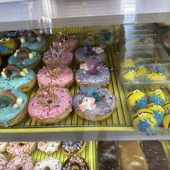 Share Donut - Fun colors, sprinkles, minions - Donuts Near Me - Murphy, Texas