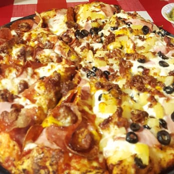 Mike's Pizza - Half meat lover and garlic hawaiian pork with white creamy sauce! Amazing..... - Pizza Near Me - Angels Camp, California Mike's Pizza - Half meat lover and garlic hawaiian pork with white creamy sauce! Amazing..... - Pizza Near Me - Angels Camp, California