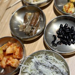 KoSam - Small free appetizer dishes