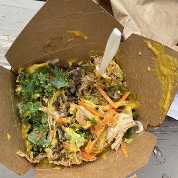 Hungry Hippie - Tree hugger bowl with chicken - Juice Bars & Smoothies Near Me - Alpena, Michigan