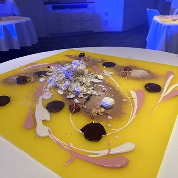 Alinea - New American Near Me - Chicago, Illinois