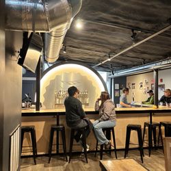 Saco River Brewing Taphaus - Open space