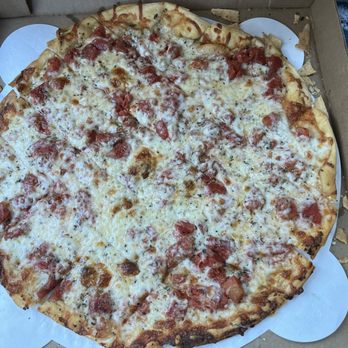 Uncle Leo's Pizza - Mariann's Margherita Pizza - Pizza Near Me - Saint Louis, Missouri