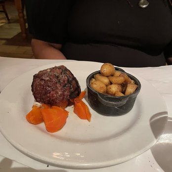 Copper Door - Filet Mignon 9 oz - New American Near Me - Bedford, New Hampshire Copper Door - Filet Mignon 9 oz - New American Near Me - Bedford, New Hampshire