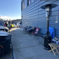 Brown Jug Warehouse Store - Group Outside Camping For 1St Release Bourbons!