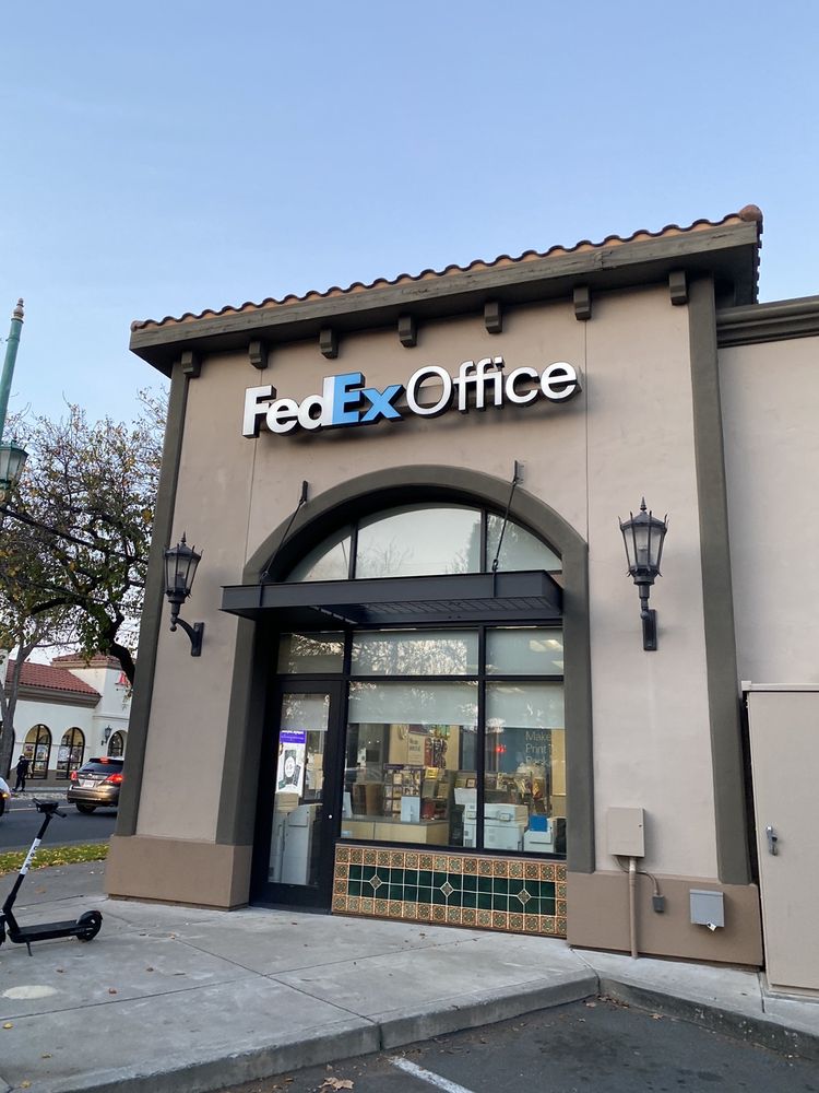 FEDEX OFFICE PRINT & SHIP CENTER Updated October 2024 13 Photos