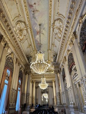 Teatro Colón by null