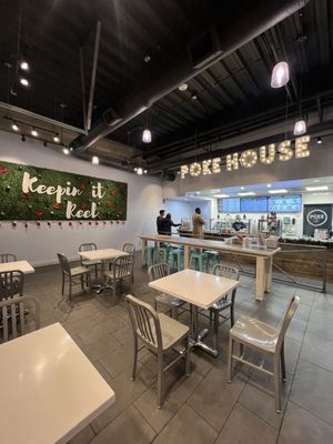 Poke House Denver by null