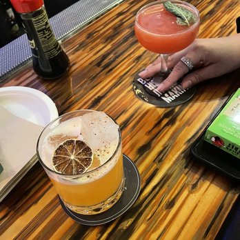 Far Bar - La Luna & Blood on the Leaves (: with geege - Asian Fusion Near Me - Los Angeles, California
