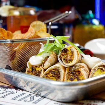 Roxbury Urban Dive Bar - Dive Bars Near Me - Halifax, Nova Scotia Roxbury Urban Dive Bar - Dive Bars Near Me - Halifax, Nova Scotia