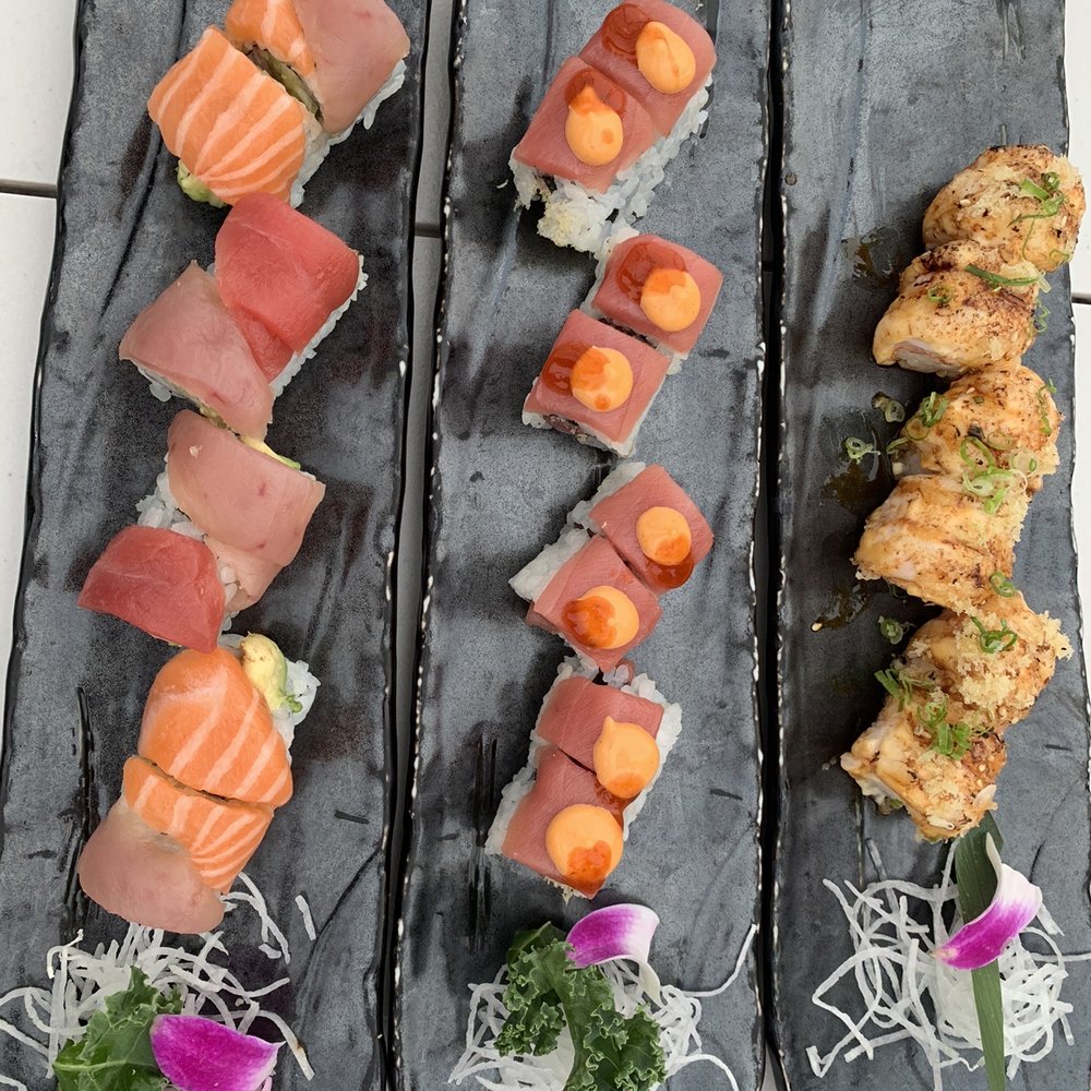 Shumi - Ridgewood roll (middle), rainbow roll - Japanese Near Me - Ridgewood, New Jersey Shumi - Ridgewood roll (middle), rainbow roll - Japanese Near Me - Ridgewood, New Jersey
