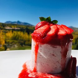 Altezza - Strawberry Starburst ~ Winter 2018/19 plant-based dessert, delicious!
