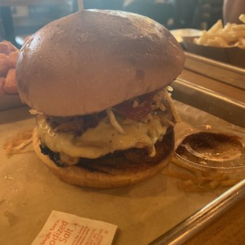 PINCHO - Burgers Near Me - Pinecrest, Florida PINCHO - Burgers Near Me - Pinecrest, Florida