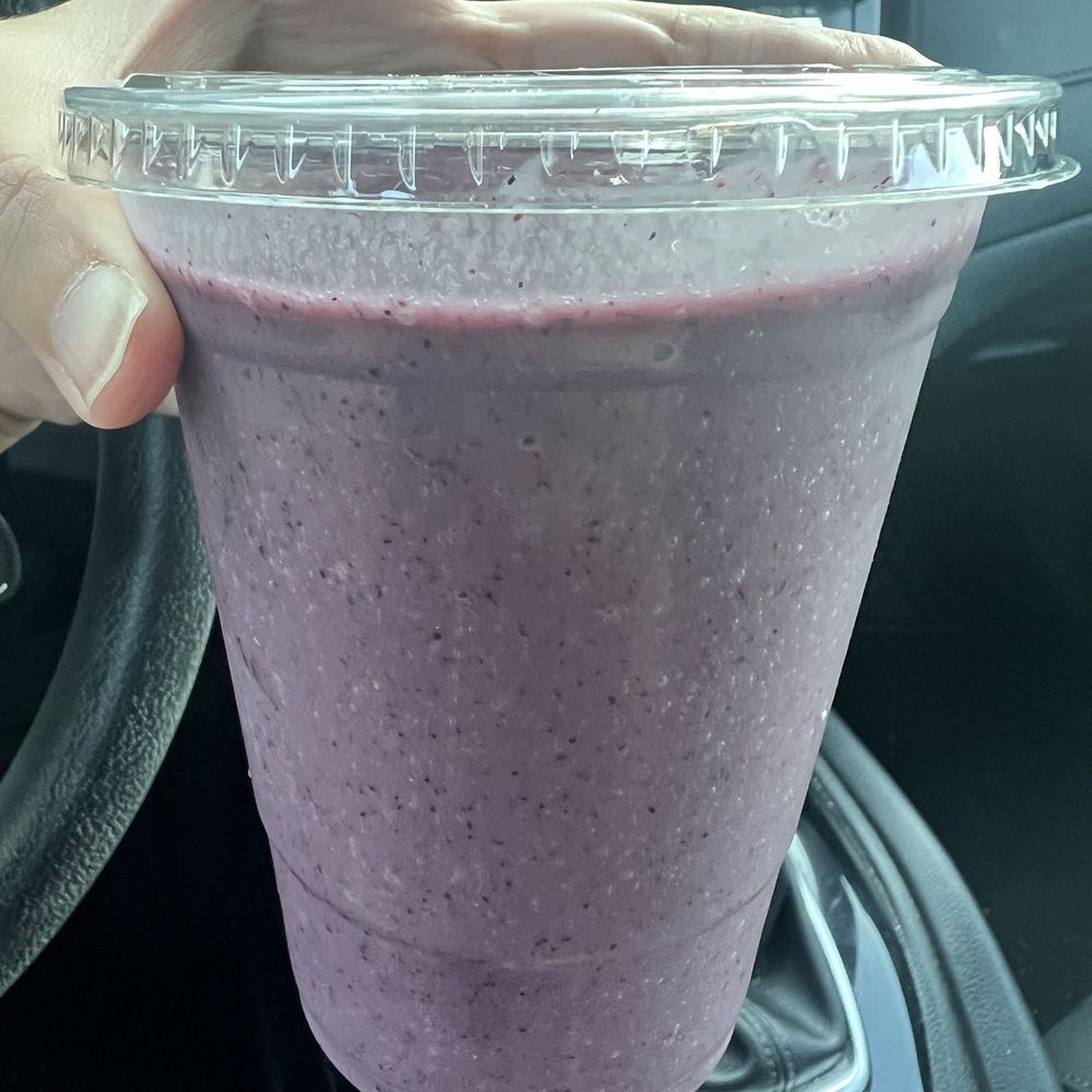 Blueberry, strawberry, spinach, banana, ginger smoothie. Blueberry, strawberry, spinach, banana, ginger smoothie.