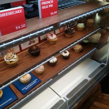 Molly's Cupcakes - Cupcakes Near Me - Chicago, Illinois Molly's Cupcakes - Cupcakes Near Me - Chicago, Illinois