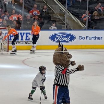 Rogers Place - Stadiums & Arenas Near Me - Edmonton, Alberta
