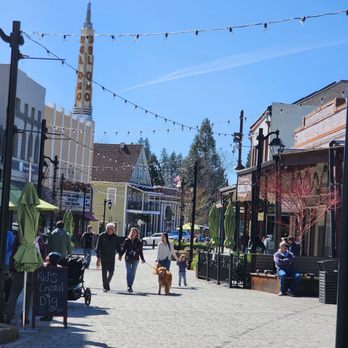Cake Bakery & Cafe - Outside - Bakeries Near Me - Grass Valley, California
