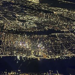 JetBlue - Manhattan Island in the middle - 42nd St. dead center. Zoom in.