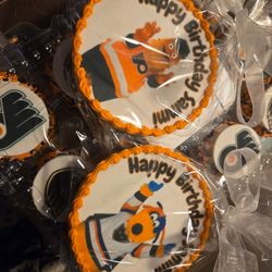 Cafe Pierrot - Custom Cookies