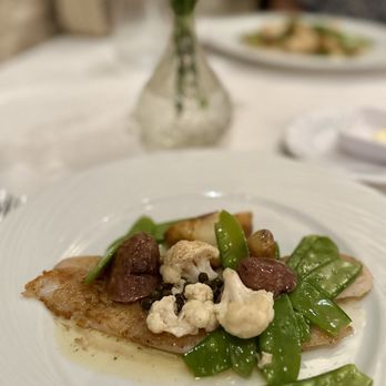 Etoile Cuisine et Bar - French Near Me - Houston, Texas