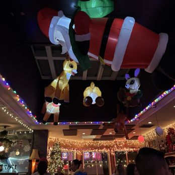 Deck The Halls Bar - Inside - Bars Near Me - San Francisco, California Deck The Halls Bar - Inside - Bars Near Me - San Francisco, California