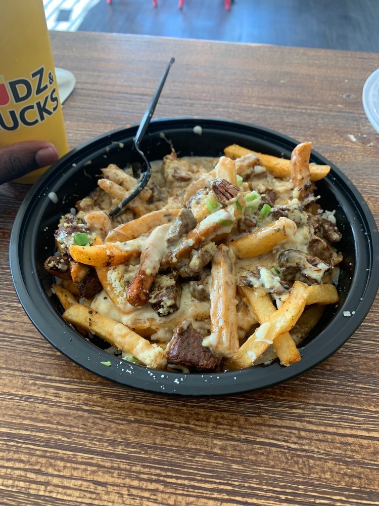 SPUDZ & CLUCKS Updated July 2025 12 Photos 18456 Grand River Ave