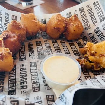 Milwaukee Burger Company - Classic Curds with ranch - Burgers Near Me - La Crosse, Wisconsin Milwaukee Burger Company - Classic Curds with ranch - Burgers Near Me - La Crosse, Wisconsin