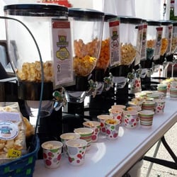 Northcoast Corn Creations - Free Samples at the Fairport Mardi Gras