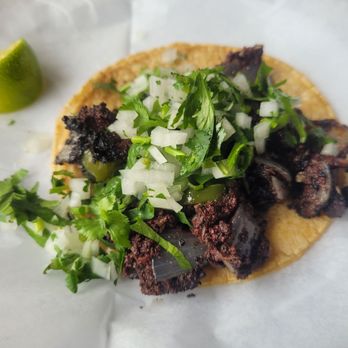 Tacos El Jefe - Taco de Morcilla, Very unique flavor. - Tacos Near Me - Chicago, Illinois Tacos El Jefe - Taco de Morcilla, Very unique flavor. - Tacos Near Me - Chicago, Illinois