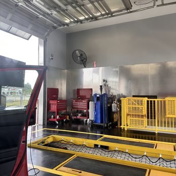 Valvoline Instant Oil Change - inside - Oil Change Stations Near Me - Myrtle Beach, South Carolina