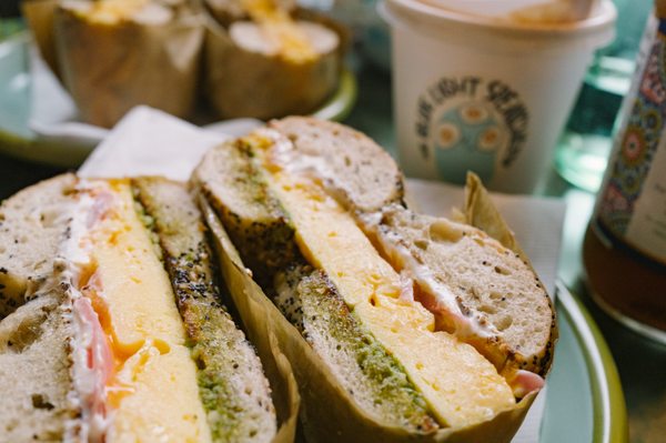 The Blue Light Speak Cheesy by null