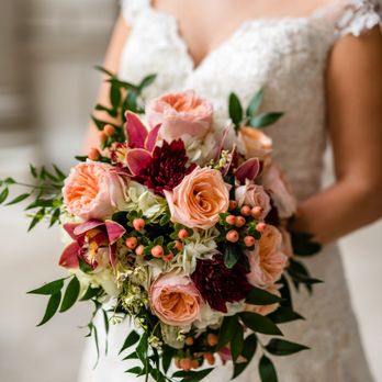 Burke Florist - Photo by Rob Jinks, www.robjinksphoto.com - Florists Near Me - Fairfax, Virginia Burke Florist - Photo by Rob Jinks, www.robjinksphoto.com - Florists Near Me - Fairfax, Virginia