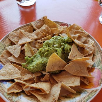 Los Claros - Chips and Guacamole - Seafood Near Me - Cabo San Lucas, BCS Los Claros - Chips and Guacamole - Seafood Near Me - Cabo San Lucas, BCS